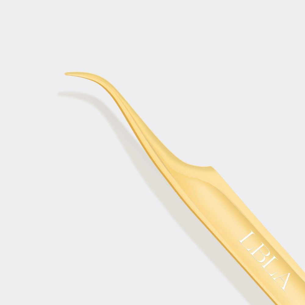 Beverly Tweezer _ Lashbox LA